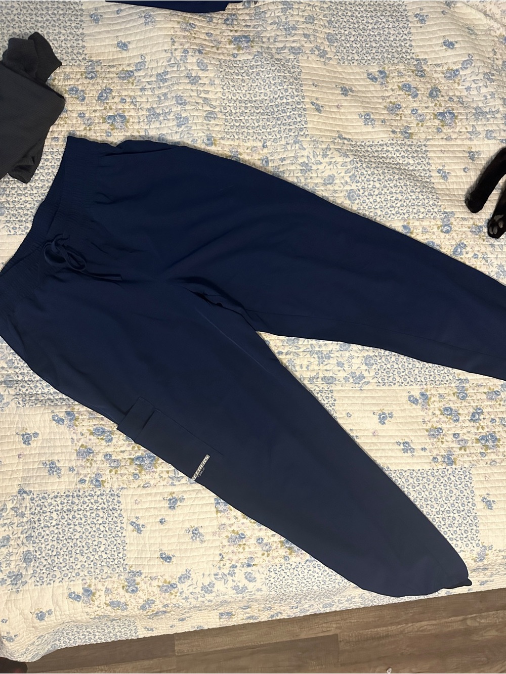 navy scrub pants